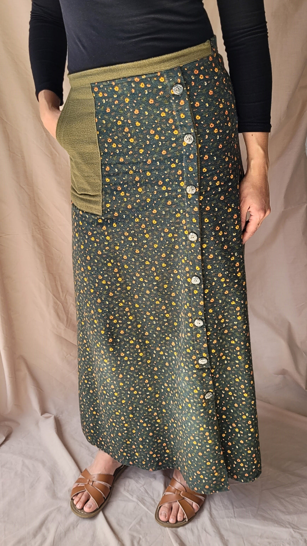 Zaina Button Front Maxi Skirt with Ditsy Floral Print