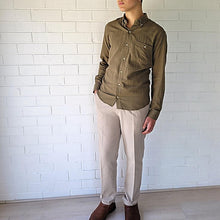 Load image into Gallery viewer, men&#39;s-cotton-chino-pants-with-elasticated-waist-at-back-side-pockets-and-buttoned-back-pockets-in-sand-front-view
