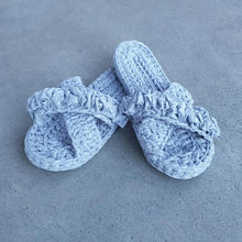 Load image into Gallery viewer, crochet-crossover-strap-slip-on-women&#39;s-slippers-light-grey
