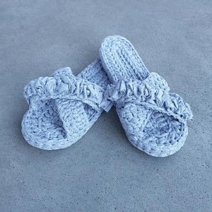 crochet-crossover-strap-slip-on-women's-slippers-light-grey