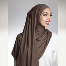 Load image into Gallery viewer, grace-collection-shawl-scarf-hijab-coffee-brown-on-model-3
