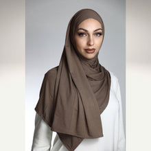 Load image into Gallery viewer, grace-collection-shawl-scarf-hijab-coffee-brown-on-model-4
