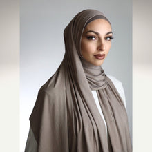 Load image into Gallery viewer, grace-collection-shawl-scarf-hijab-on-model-mocha-cream-1
