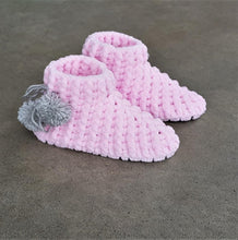 Load image into Gallery viewer, kids-crochet-slipper-boots-in-soft-velvet-yarn-pink-with-grey-pompom-side-view
